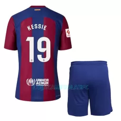 Camisola FC Barcelona Kessie 19 Criança Equipamento 1ª 2023/24 Camisola FC Barcelona Kessie 19 Criança Equipamento 1ª 2023/24