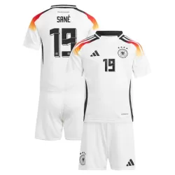 Camisola Alemanha Sané 19 Criança Equipamento 1ª Euro 2024 Camisola Alemanha Sané 19 Criança Equipamento 1ª Euro 2024