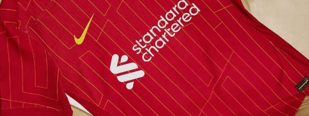 A nova camisola do Liverpool homenageia os clássicos A nova camisola do Liverpool homenageia os clássicos