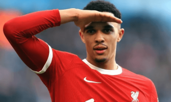 Alexander-Arnold chega ao Real Madrid Alexander-Arnold chega ao Real Madrid