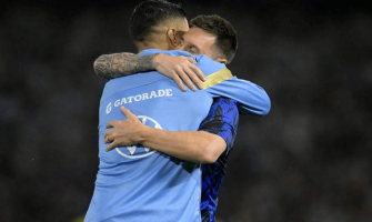 Primeira derrota da Argentina desde a conquista da Copa do Mundo Primeira derrota da Argentina desde a conquista da Copa do Mundo