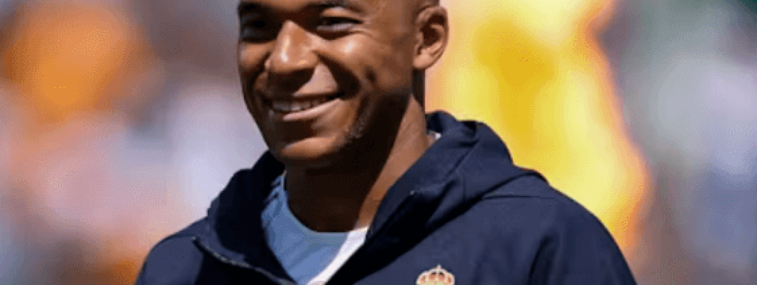 Kylian Mbappé eleito o Jogador do Mês de Novembro do Real Madrid Kylian Mbappé eleito o Jogador do Mês de Novembro do Real Madrid