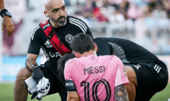 O Inter Miami derrotou o adversário por pouco, mas a lesão de Messi causou preocupação O Inter Miami derrotou o adversário por pouco, mas a lesão de Messi causou preocupação