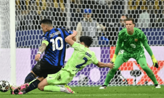 O choque definitivo entre a sabedoria veterana e a força juvenil O choque definitivo entre a sabedoria veterana e a força juvenil