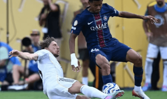 A carreira de 13 anos de Modric com a camisola branca chega ao fim A carreira de 13 anos de Modric com a camisola branca chega ao fim