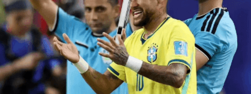 Neymar está de volta, e a camisola 10 incendeia o estádio mais uma vez Neymar está de volta, e a camisola 10 incendeia o estádio mais uma vez