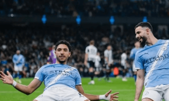 O Manchester City avança com facilidade para a final da Taça da Liga frente ao Arsenal
